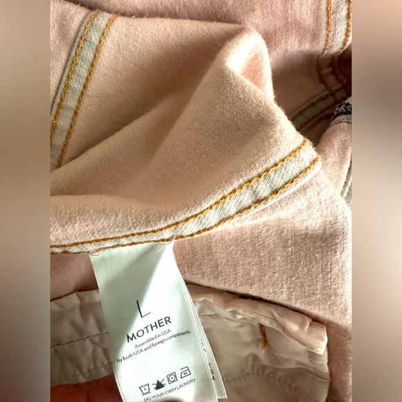 Size large. Hardly worn. It’s been hanging in my closet. Moving and purging. - Picture 3 of 4